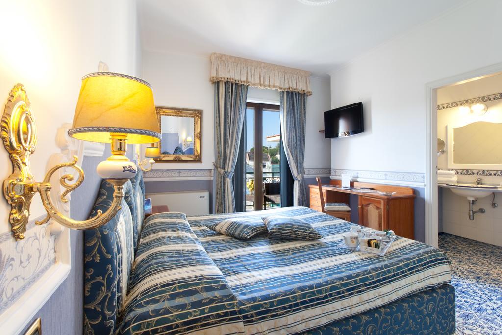 Hotel Sant'Agata SantʼAgata sui Due Golfi Oda fotoğraf